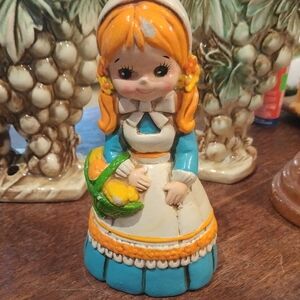 Vintage Inarco  Ceramic Pilgrim  Girl Figurine. Housecshelf3